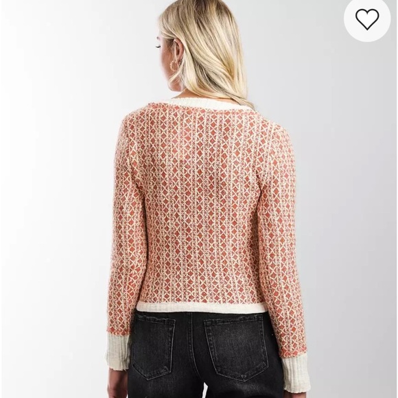 Buckle Gilded Intent Raw edge button down cardigan
Ribbed trim - Picture 2 of 13